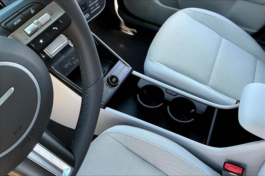 new 2025 Hyundai Kona car, priced at $29,332