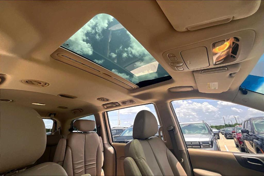 used 2006 Kia Sedona car, priced at $4,600