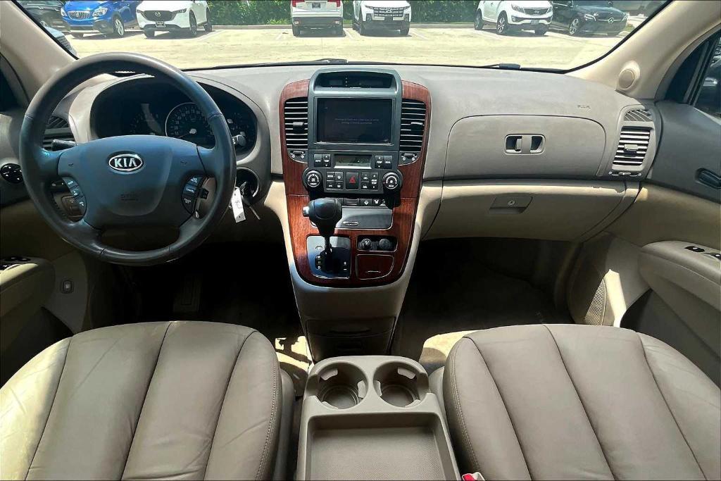 used 2006 Kia Sedona car, priced at $4,600