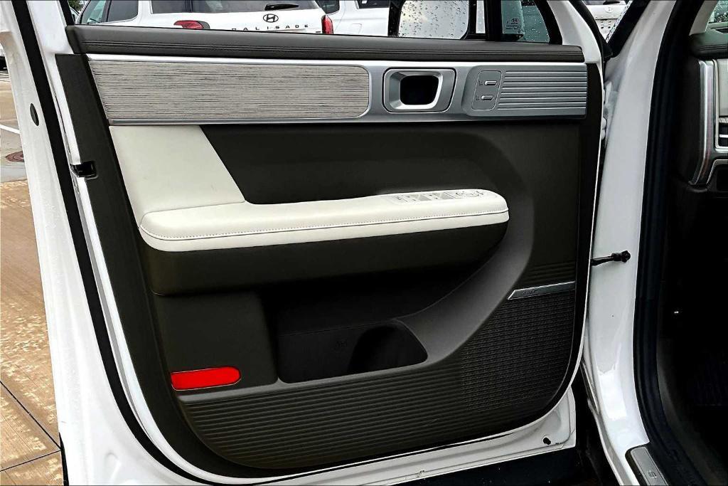 used 2025 Hyundai Santa Fe car, priced at $42,022