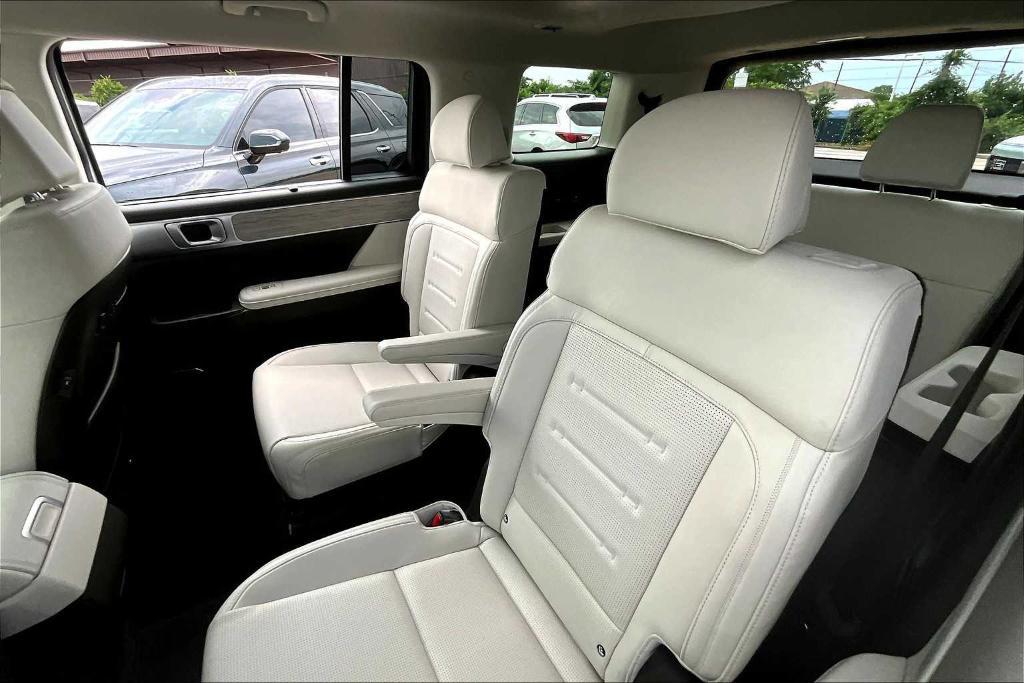 used 2025 Hyundai Santa Fe car, priced at $42,022