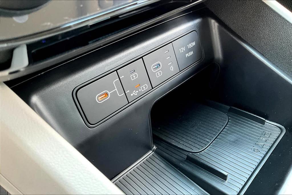 new 2025 Hyundai Tucson car, priced at $33,959