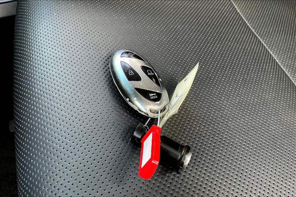 used 2024 Hyundai SANTA FE HEV car, priced at $30,994