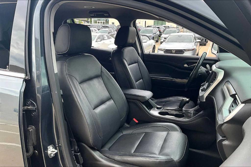 used 2019 GMC Acadia car, priced at $15,999