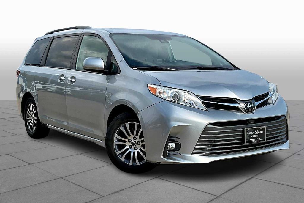 used 2019 Toyota Sienna car, priced at $23,277