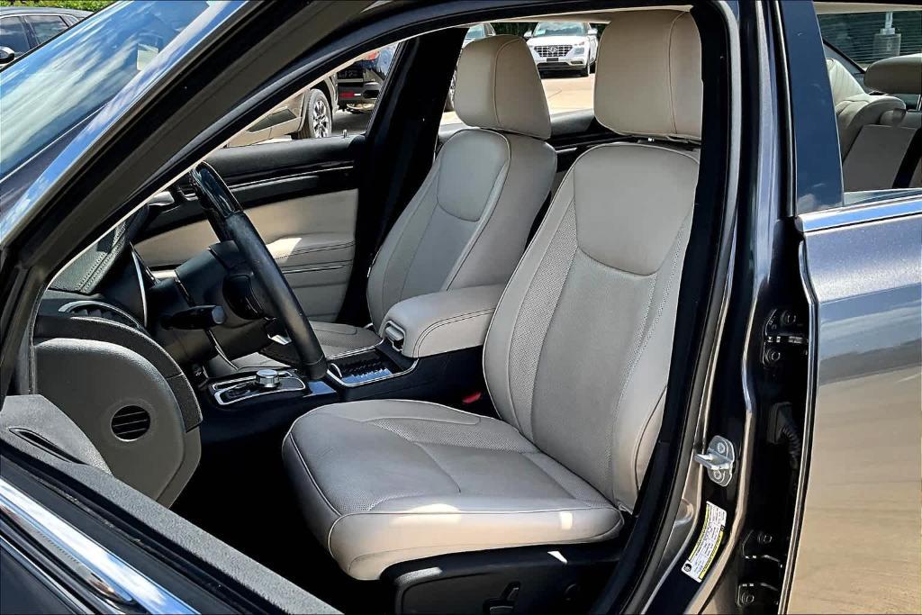 used 2018 Chrysler 300 car, priced at $18,437