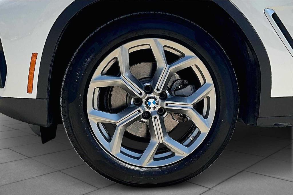 used 2022 BMW X4 car, priced at $30,547