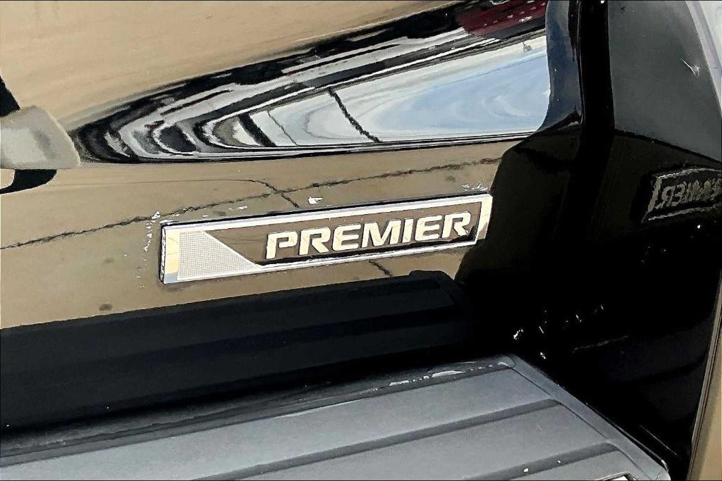 used 2018 Chevrolet Suburban car, priced at $32,991