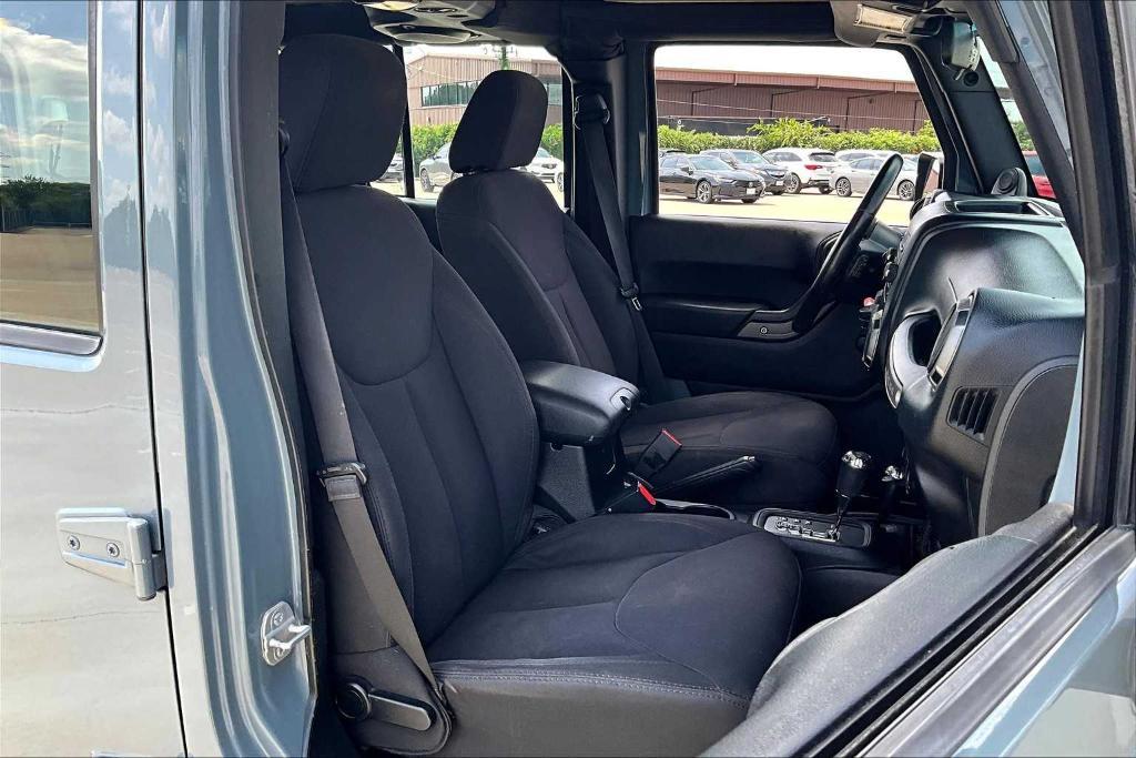 used 2014 Jeep Wrangler Unlimited car, priced at $15,806