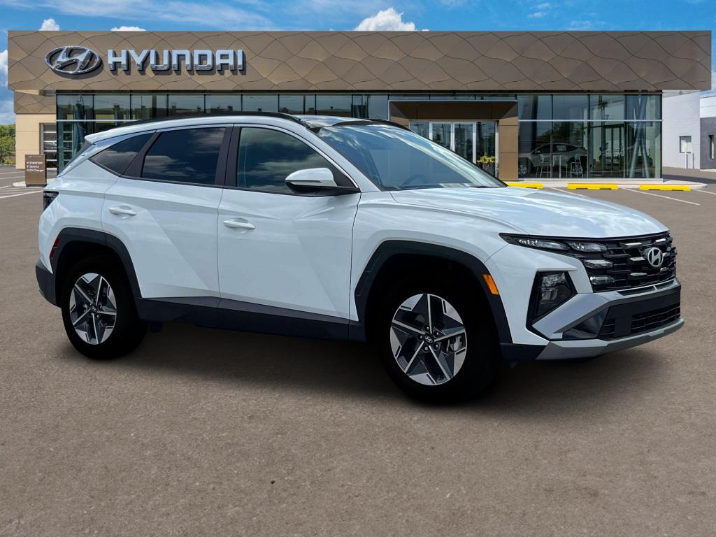 new 2025 Hyundai TUCSON Hybrid car, priced at $37,265