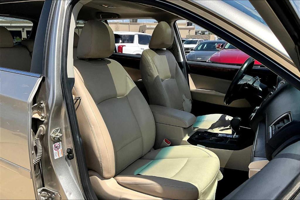 used 2015 Subaru Outback car, priced at $9,800