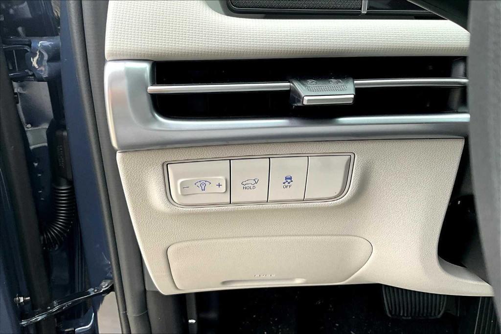 new 2025 Hyundai Tucson car, priced at $32,080