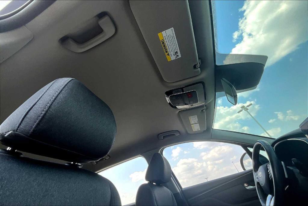 used 2023 Hyundai Santa Fe car, priced at $21,174