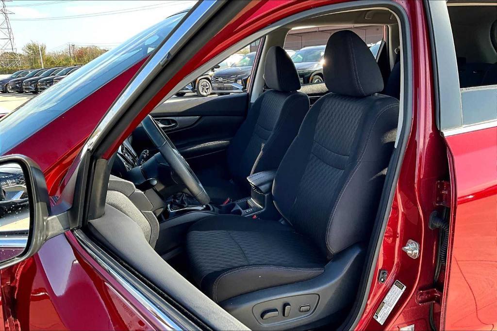 used 2020 Nissan Rogue car, priced at $15,391