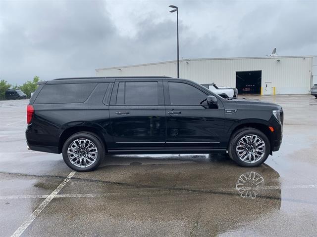 used 2023 GMC Yukon XL car, priced at $79,755
