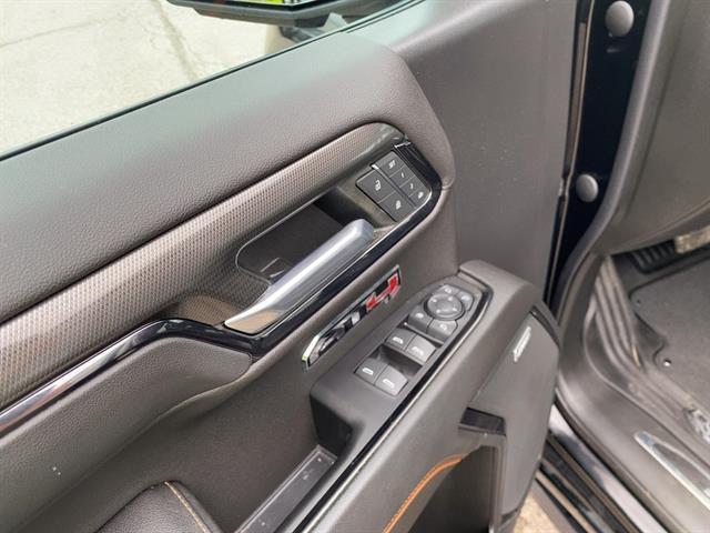 used 2022 GMC Sierra 1500 car, priced at $55,555
