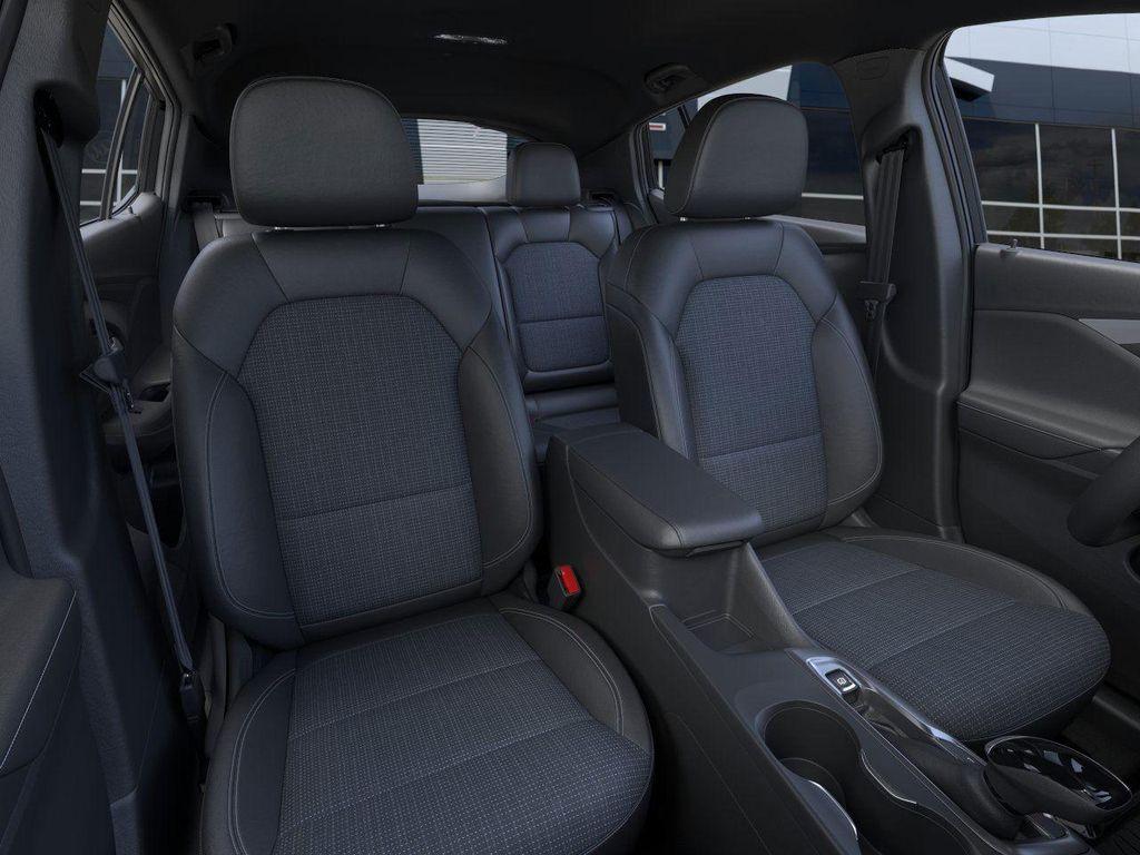 new 2025 Buick Envista car, priced at $28,125