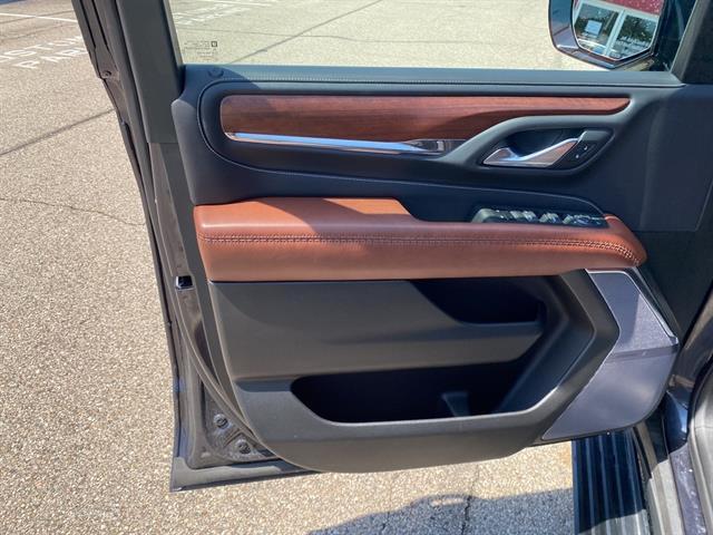 used 2023 GMC Yukon XL car, priced at $85,368