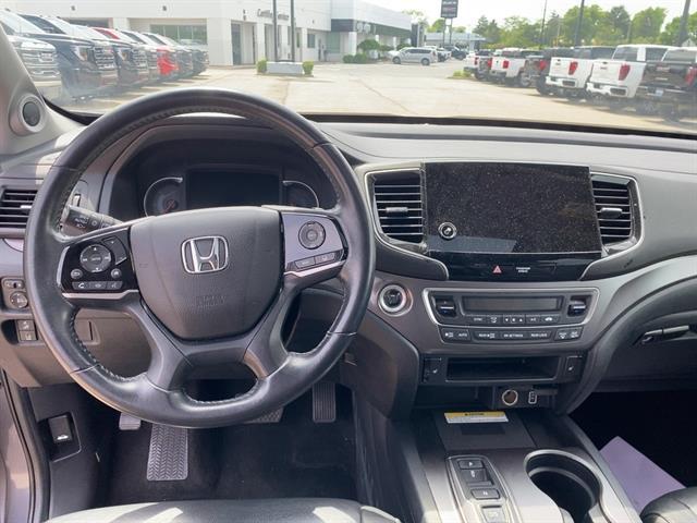 used 2022 Honda Pilot car, priced at $32,800