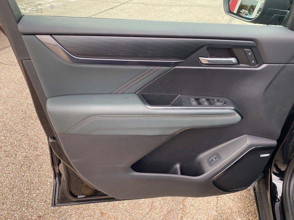 used 2024 GMC Acadia car, priced at $44,798