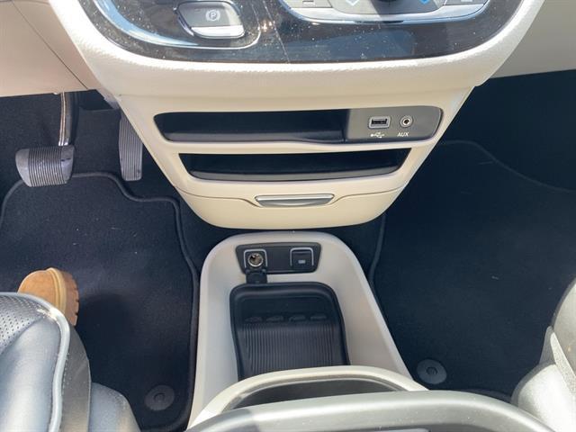 used 2019 Chrysler Pacifica car, priced at $21,585