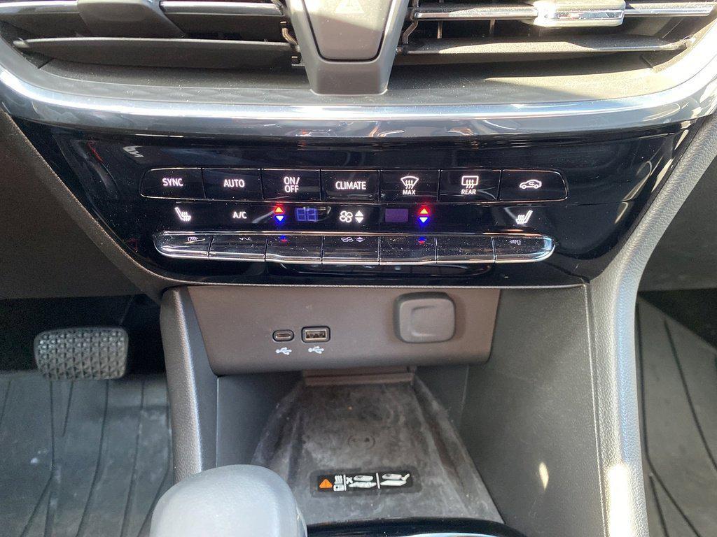 used 2025 Buick Encore GX car, priced at $32,955