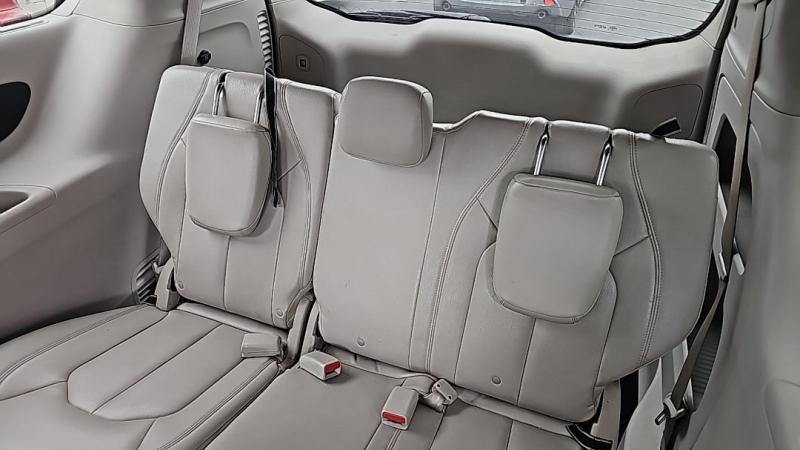 used 2017 Chrysler Pacifica car