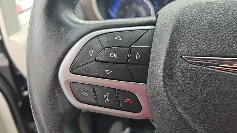 used 2017 Chrysler Pacifica car