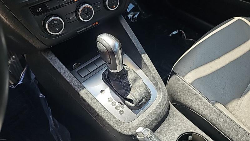 used 2014 Volkswagen Jetta Hybrid car