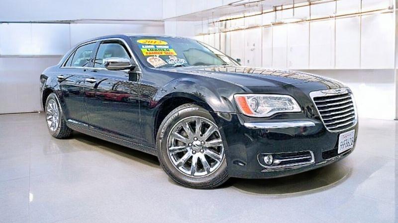 used 2012 Chrysler 300 car