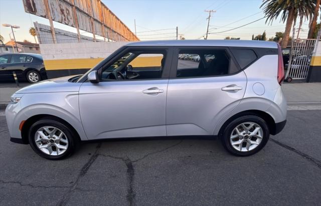 used 2021 Kia Soul car, priced at $14,995