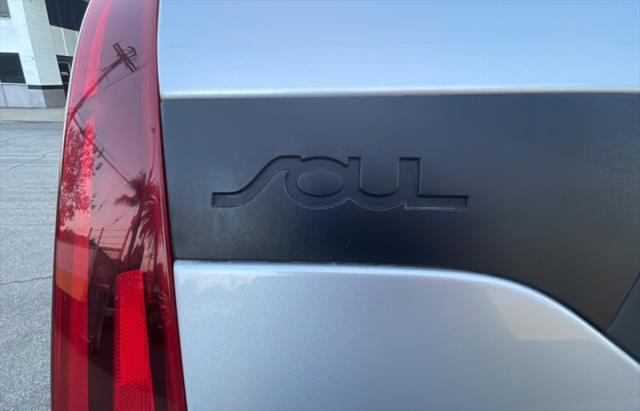 used 2021 Kia Soul car, priced at $14,995