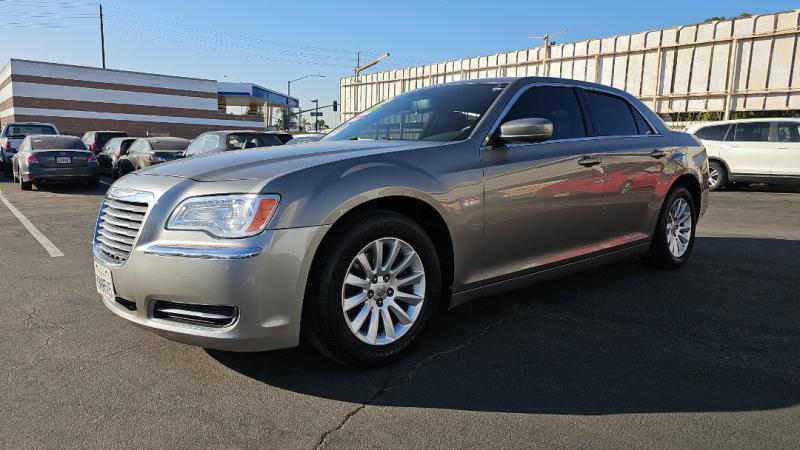 used 2014 Chrysler 300 car