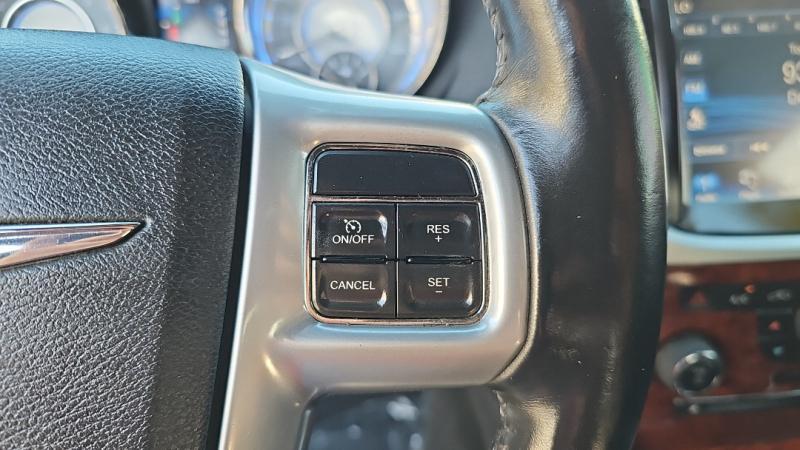 used 2014 Chrysler 300 car