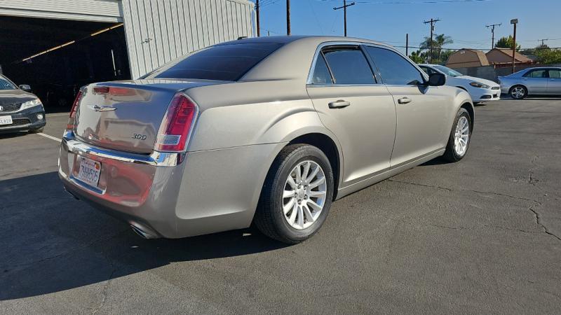 used 2014 Chrysler 300 car