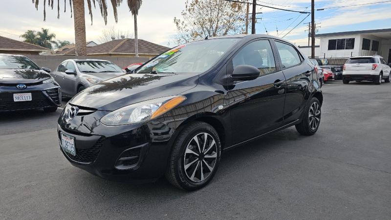 used 2013 Mazda Mazda2 car