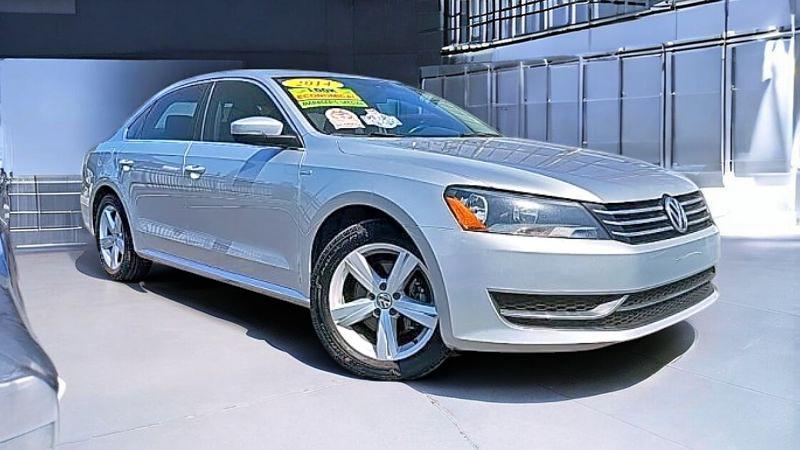 used 2014 Volkswagen Passat car
