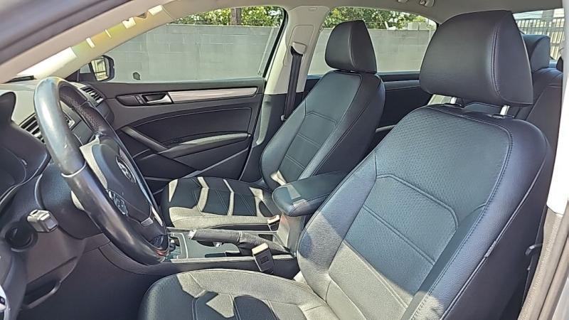 used 2014 Volkswagen Passat car