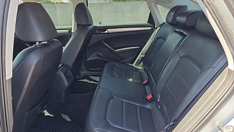 used 2014 Volkswagen Passat car