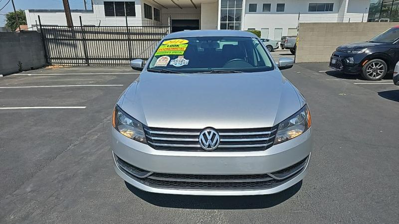 used 2014 Volkswagen Passat car