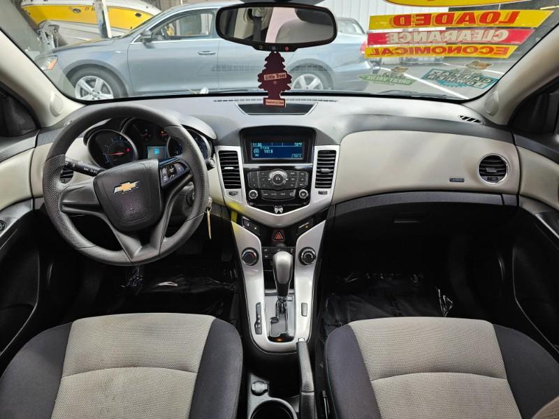 used 2014 Chevrolet Cruze car, priced at $7,995
