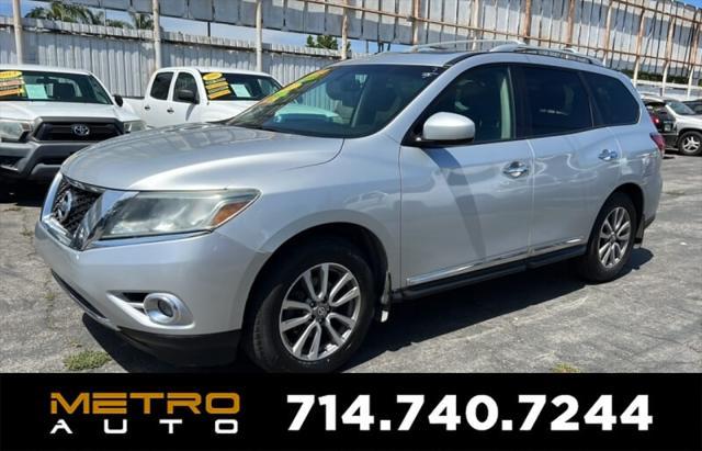 used 2014 Nissan Pathfinder car, priced at $10,995