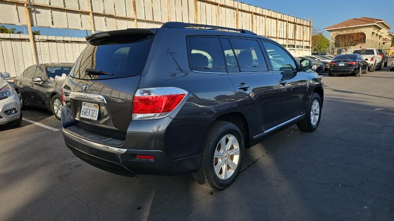 used 2012 Toyota Highlander car, priced at $13,888