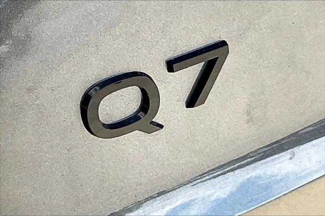 new 2025 Audi Q7 car, priced at $76,350
