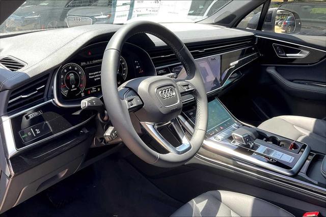 new 2025 Audi Q7 car, priced at $76,350