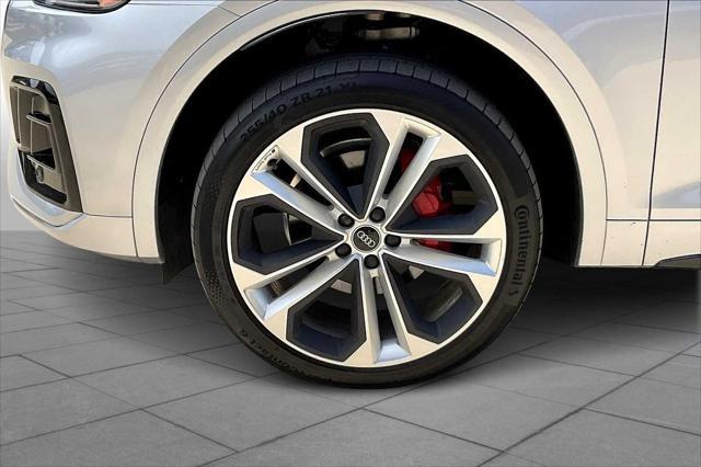 used 2025 Audi Q5 car, priced at $58,000