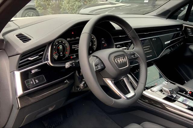 new 2025 Audi Q7 car, priced at $84,600