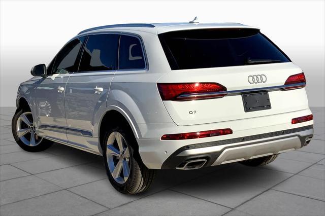 new 2025 Audi Q7 car, priced at $69,305