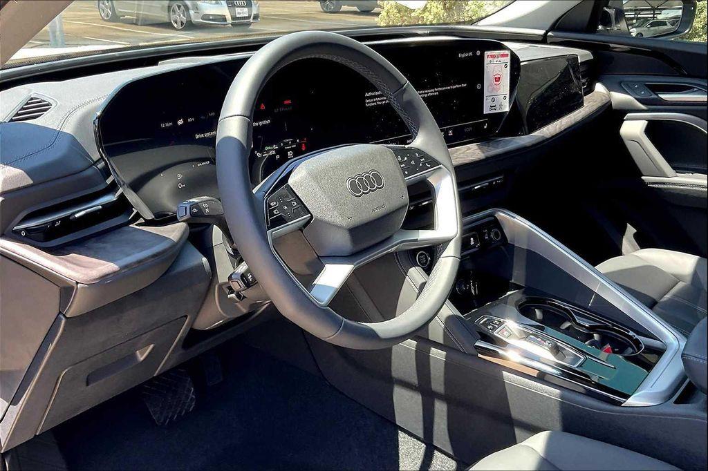 new 2025 Audi Q5 car, priced at $58,075