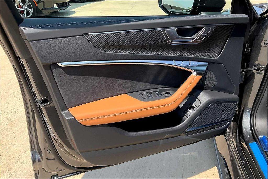 new 2026 Audi RS 6 Avant car, priced at $156,865